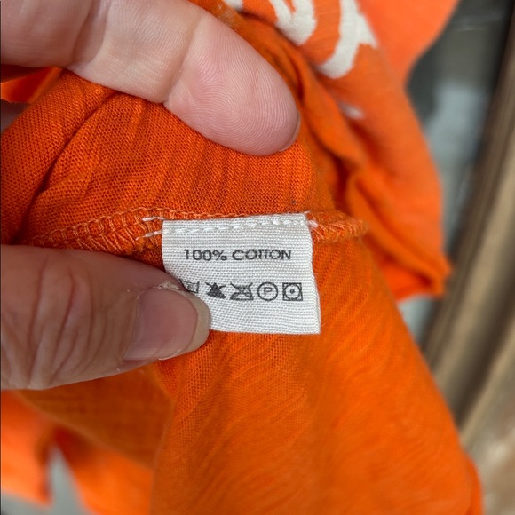 Magnolia Pearl All Over Love Tee! One size - Picture 4 of 6